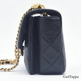 CHANEL Matelassé Chain Shoulder Bag AS5863 Black/Gold Lambskin - Pre-owned