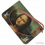 Louis Vuitton Neverfull MM Mona Lisa Da Vinci Masters Collection Monogram Certy Lieder a Mohnbléieblat-Faarf, Schëller- an Tragtäsch. Louis Vuitton Schëllertäsch, Dammenhandtäsch, Täsch, Mark.