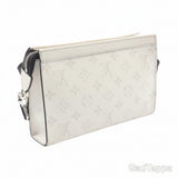Billetera ponible Gaston de Louis Vuitton Taigarama Optical White, bolso de hombro para hombre M30935
