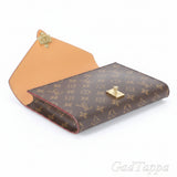 Louis Vuitton Monogram Chain Clutch Bag M55646 Leather Handbag Second Pouch Women's WBM EE30-8 - Pre-Owned